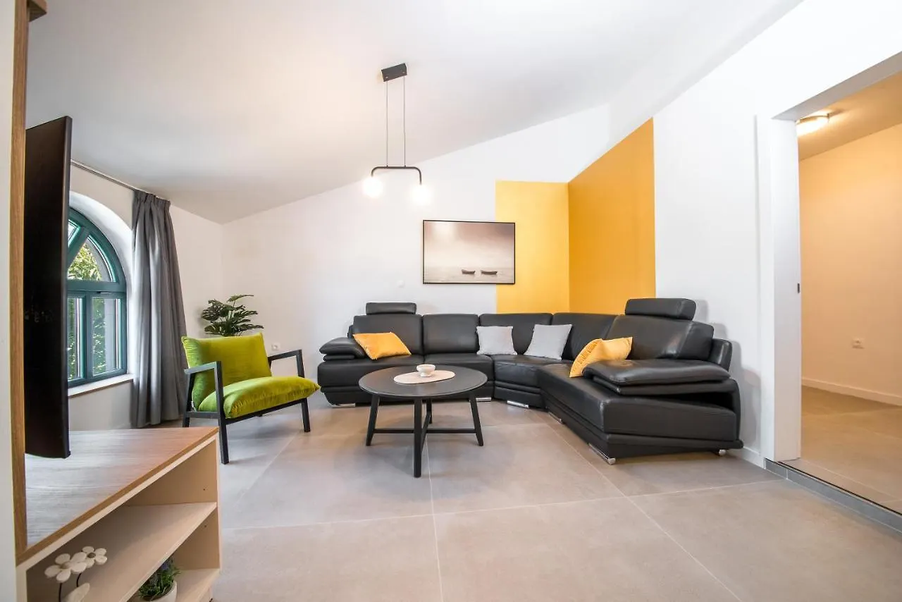 Sunset Garden Apartment With Private Pool Vrsi 0*,  Chorvatsko