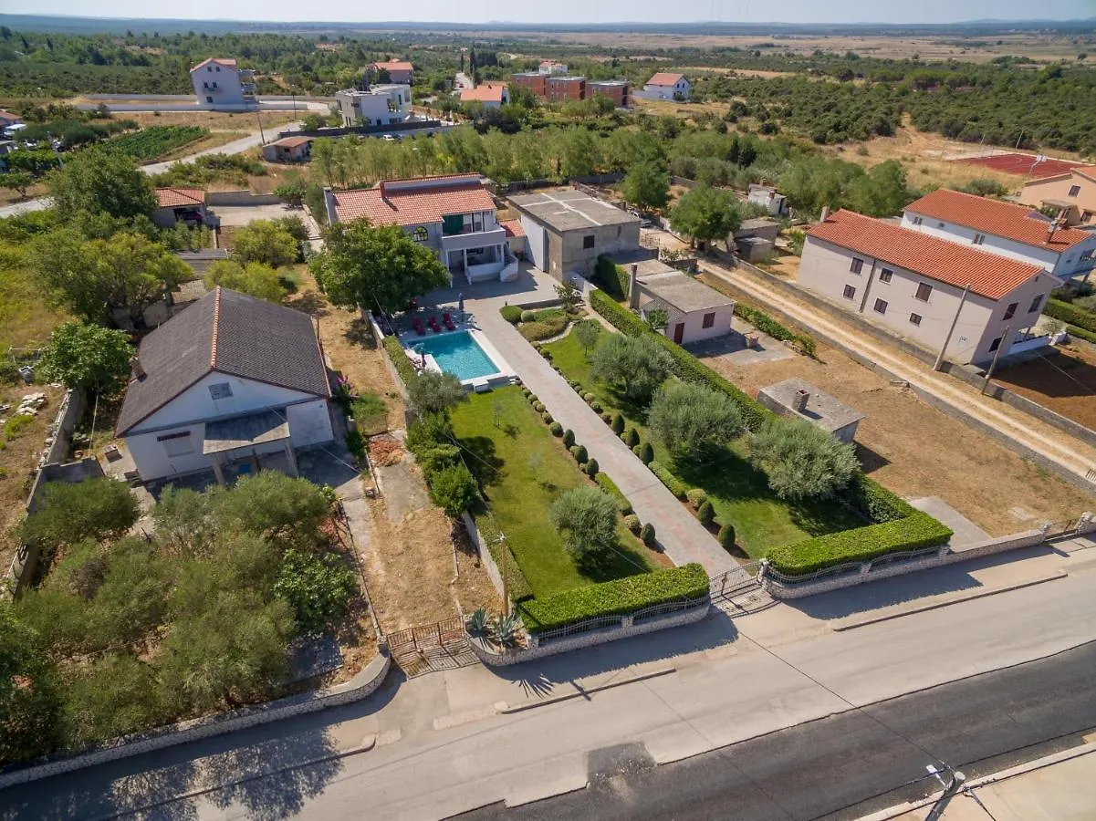 Prázdninový dům Sunset Garden Apartment With Private Pool Vrsi Chorvatsko