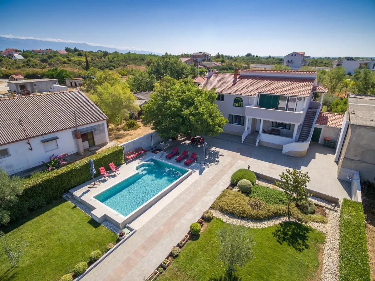 Sunset Garden Apartment With Private Pool Vrsi
